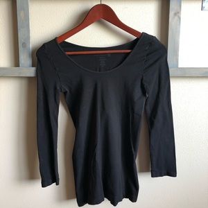 Solid black long sleeve shirt great for layering